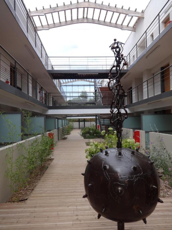 Aparthotel Les Jardins D'Athena Éguilles Exterior foto
